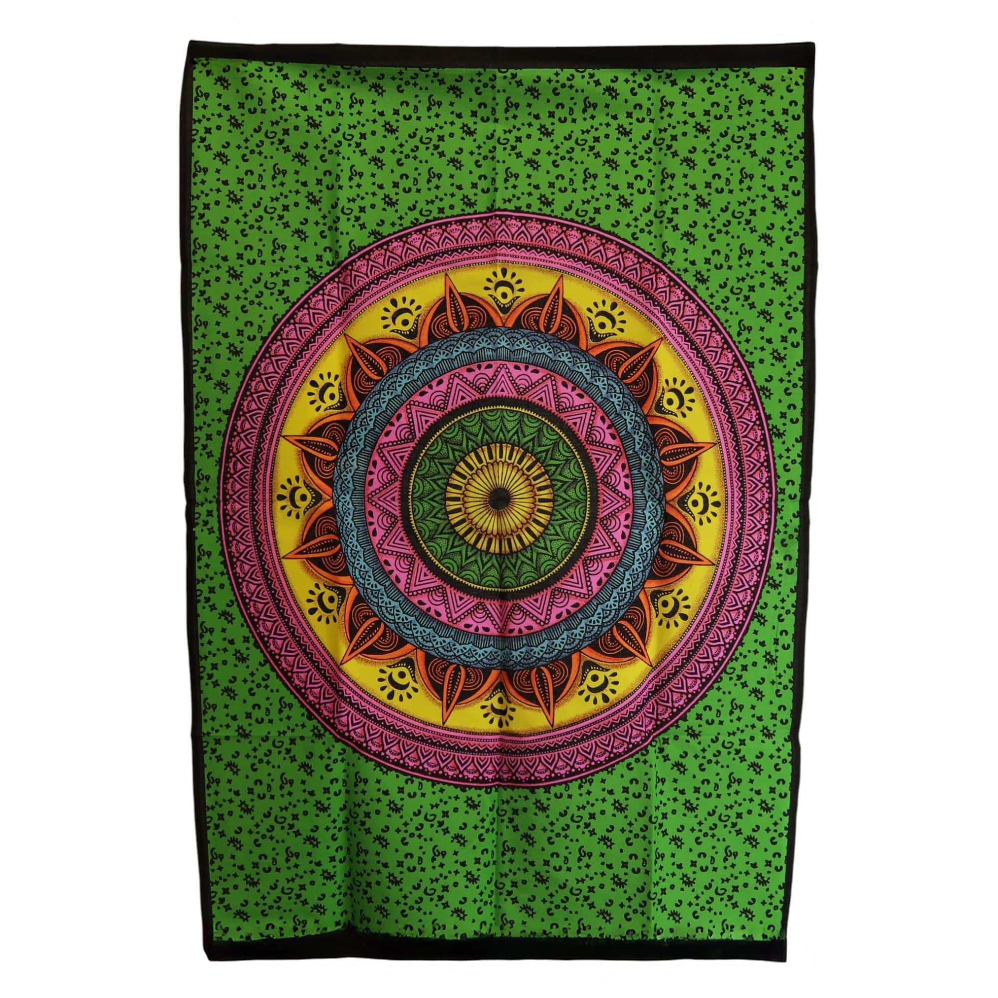bG9jYWw6Ly9tZWRpYS85Si80Qy82MFIzMEMxSjY0U0s0QzlKLzI1MzkyYzNhLmpwZw Cotton Wall Art (70x110cm) - Mandala Vibrant - Image 1