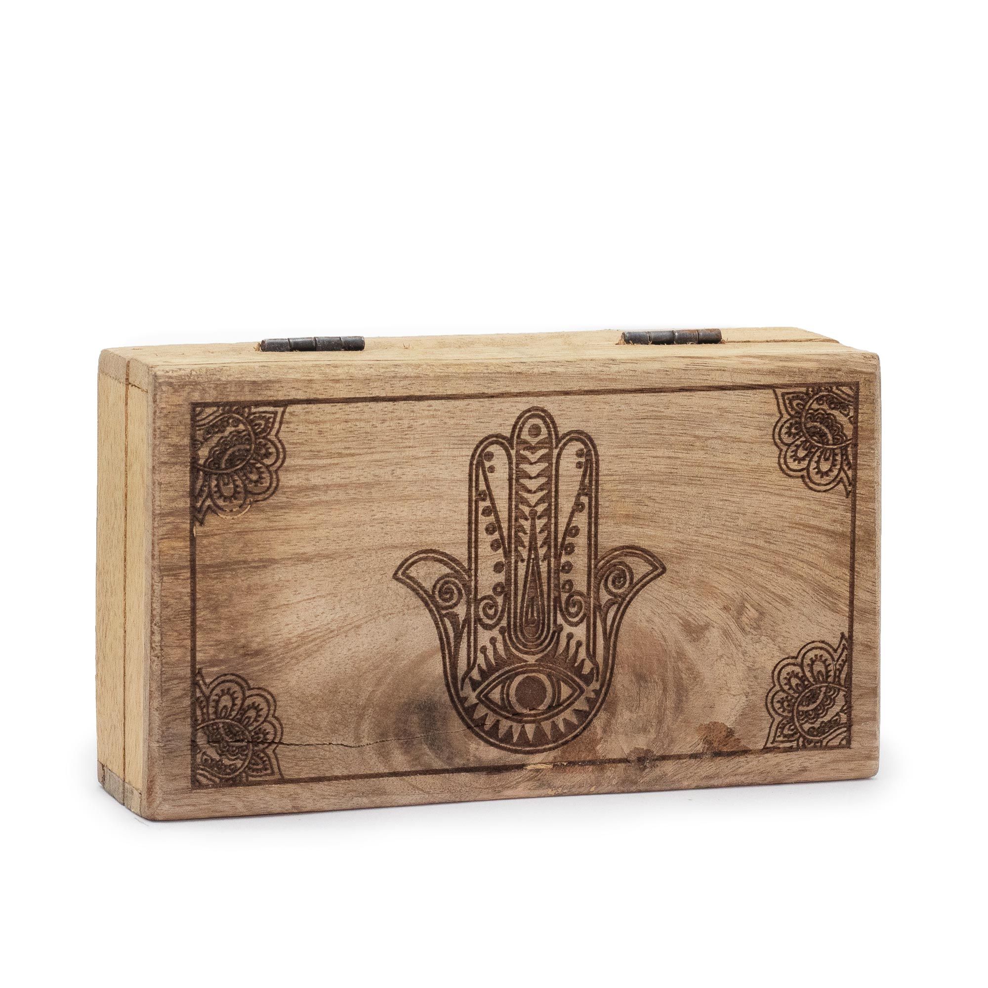 bG9jYWw6Ly9tZWRpYS8xUS82Qy82MFIzMEMxSDc0UjM2QzFRLzk3MGE5NWU4LmpwZWc Med Square Box 17x10x4.2cm - Hamsa Black Engraved - Image 1