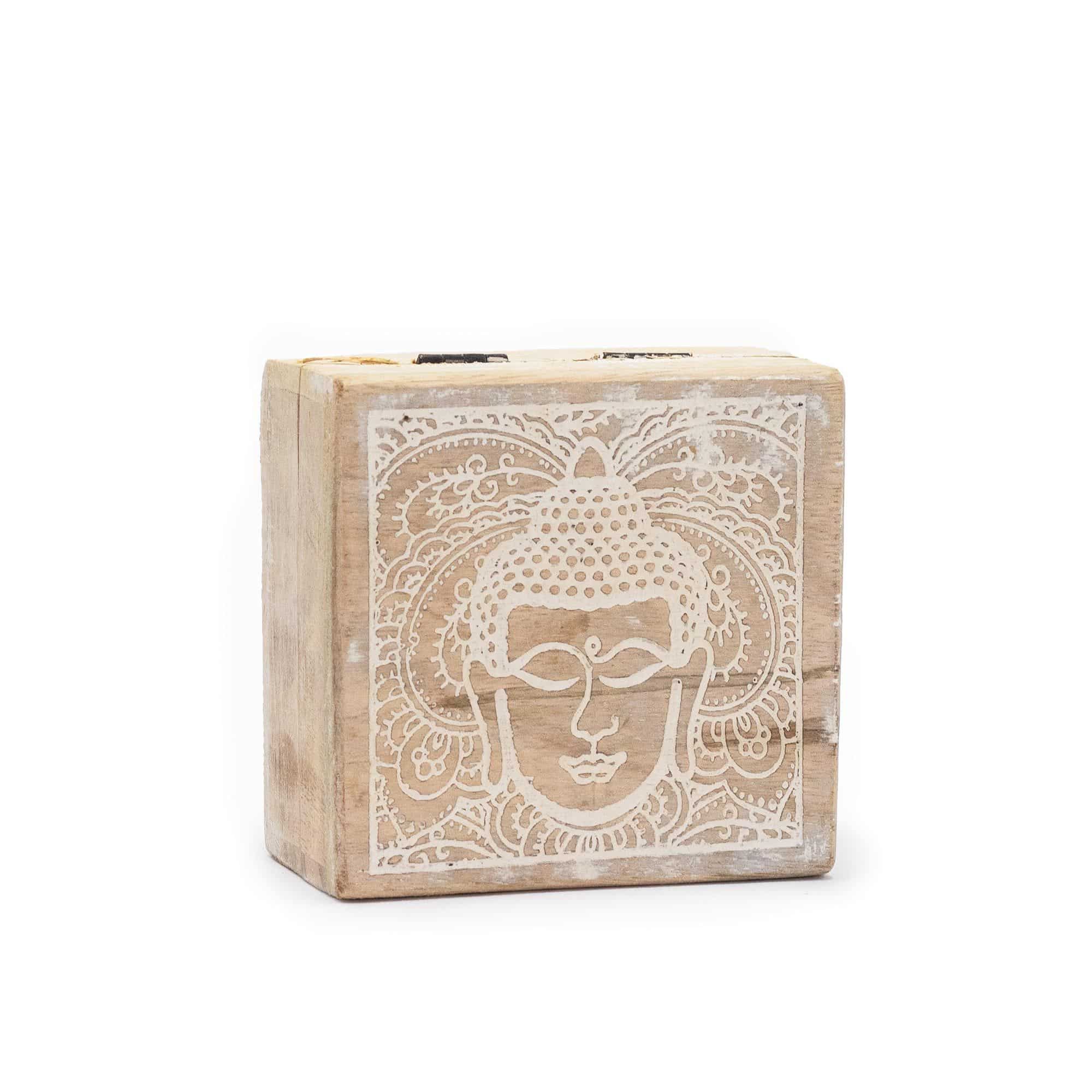 bG9jYWw6Ly9tZWRpYS9IUC82RC82MFIzMEMxSDc0UjM2REhQLzNlOWVhNTcyLmpwZWc Small Square Box 10x10x4.2cm - Buddha Face Whitewash - Image 1