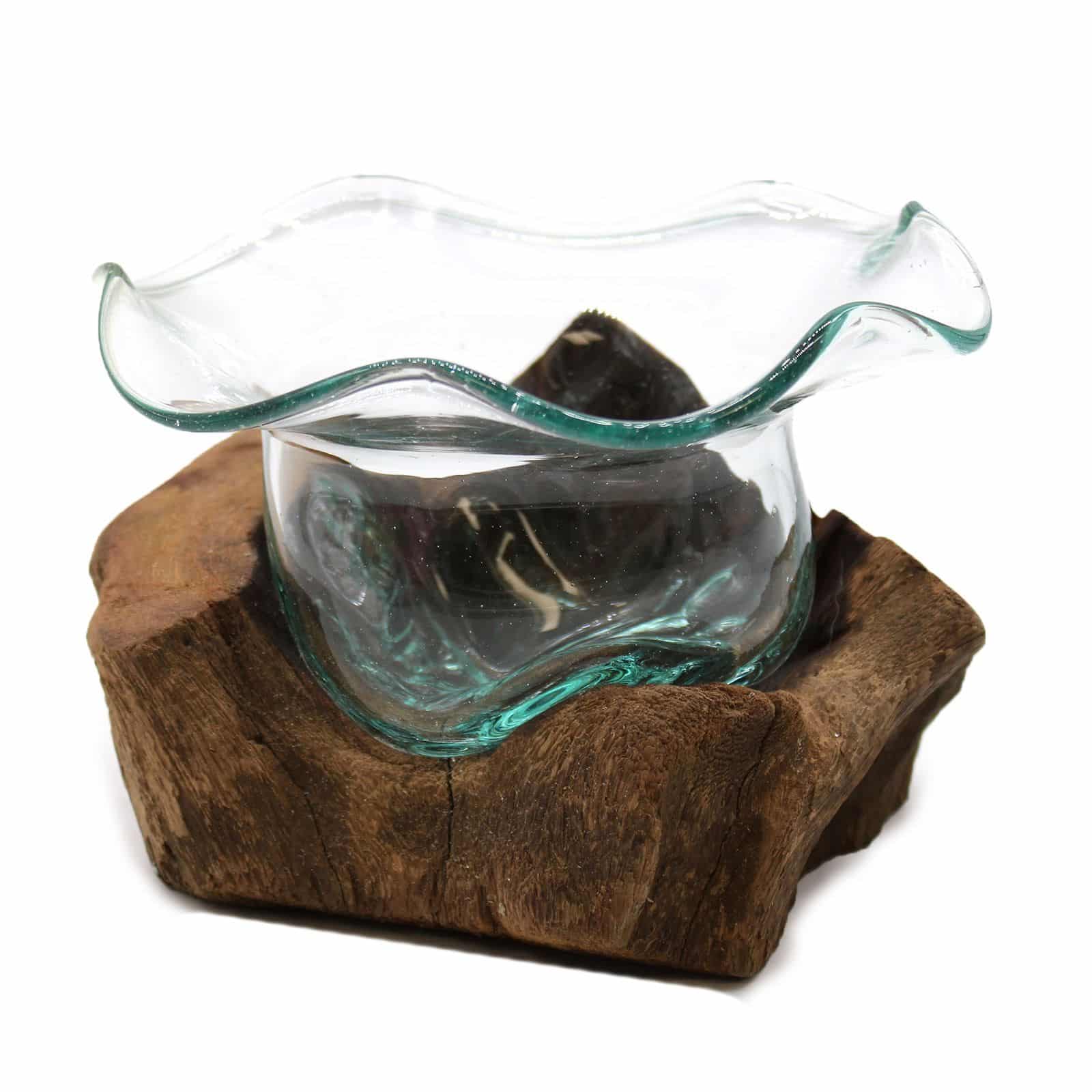 bG9jYWw6Ly9tZWRpYS9IUi9BQy82MFIzMEMxRzZSVjNBQ0hSLzU1MzRjZTU4LmpwZWc Molton Glass Fancy Sweet Bowl on Wood - Image 1